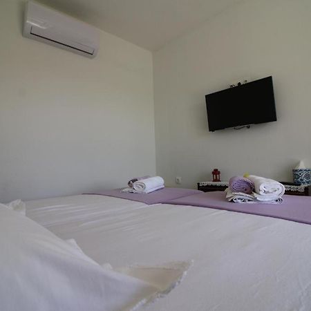 Privatna Soba Gita Apartment Sumartin Ngoại thất bức ảnh